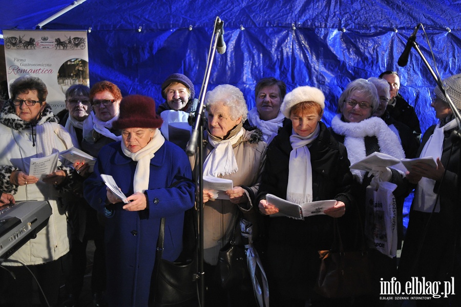 Mieszkacy Zawady integrowali si podczas wsplnej Wigilii, fot. 28