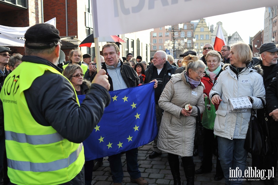 Manifestacja KOD w Elblgu, fot. 7