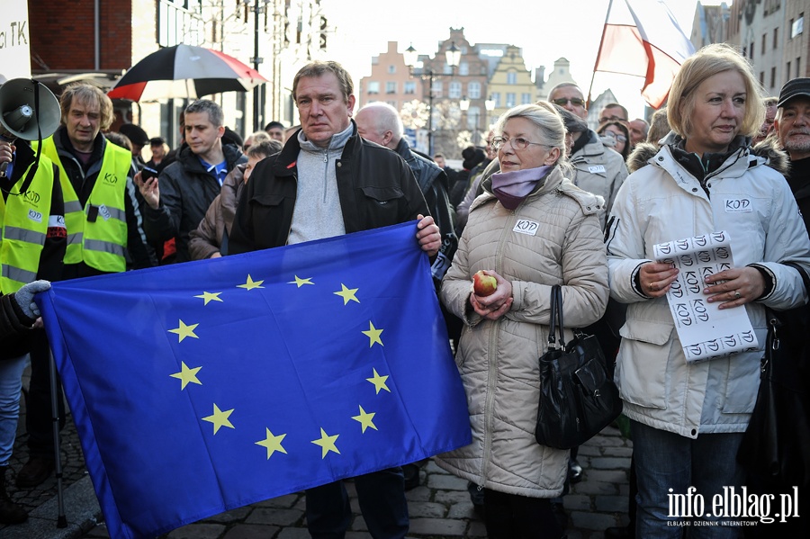 Manifestacja KOD w Elblgu, fot. 9