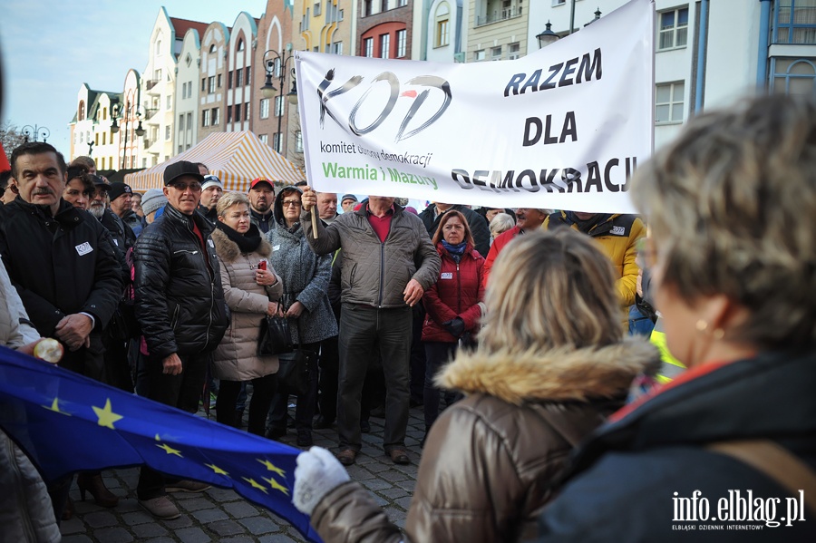 Manifestacja KOD w Elblgu, fot. 12