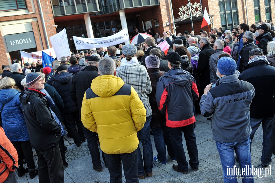 Manifestacja KOD w Elblgu, fot. 16