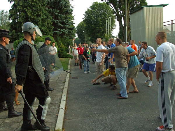 Zamieszki po meczu III ligi Olimpia Elblg - Drwca Now, fot. 20