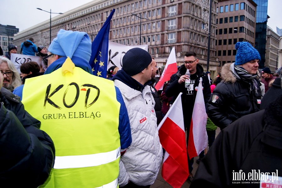 Elblski KOD na manifestacji "Wolne media" w Warszawie, fot. 8