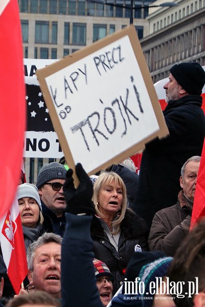 Elblski KOD na manifestacji "Wolne media" w Warszawie, fot. 27