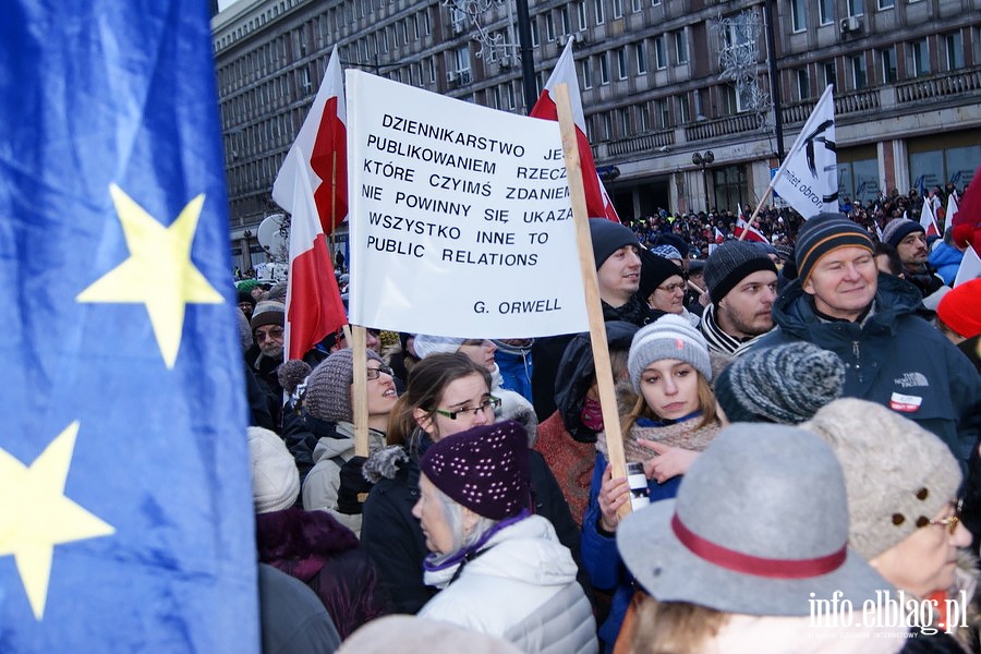 Elblski KOD na manifestacji "Wolne media" w Warszawie, fot. 37