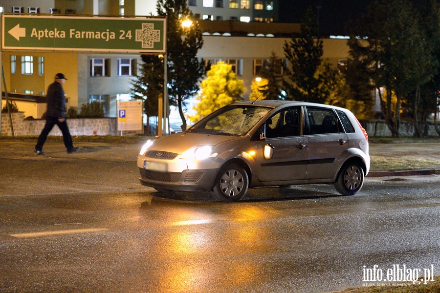 Krlewiecka: potrcenie pieszej na pasach. Ranna kobieta w szpitalu, fot. 10