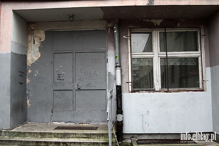 Fatalny stan budynkw szk Nad Jarem i na Zawdzie, fot. 24