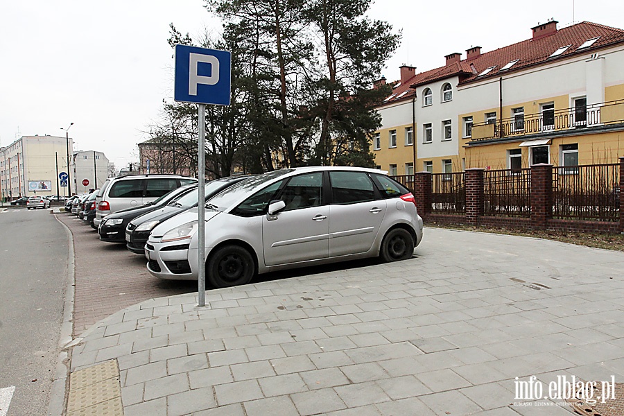 Krasnal parking, fot. 13