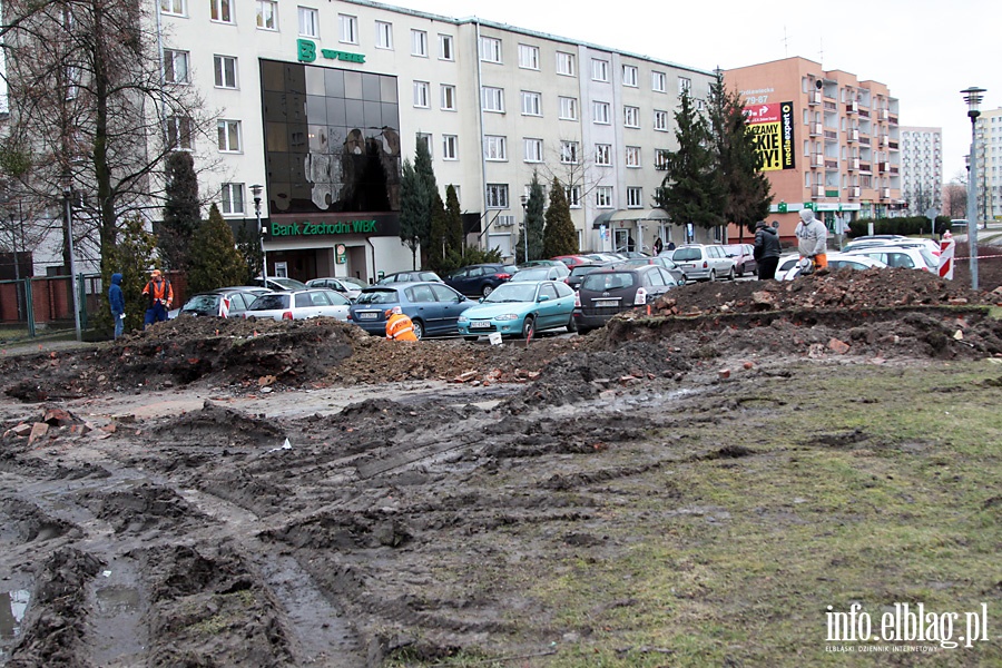 Parkingi ul.Karowa i Pk.Dbka, fot. 6