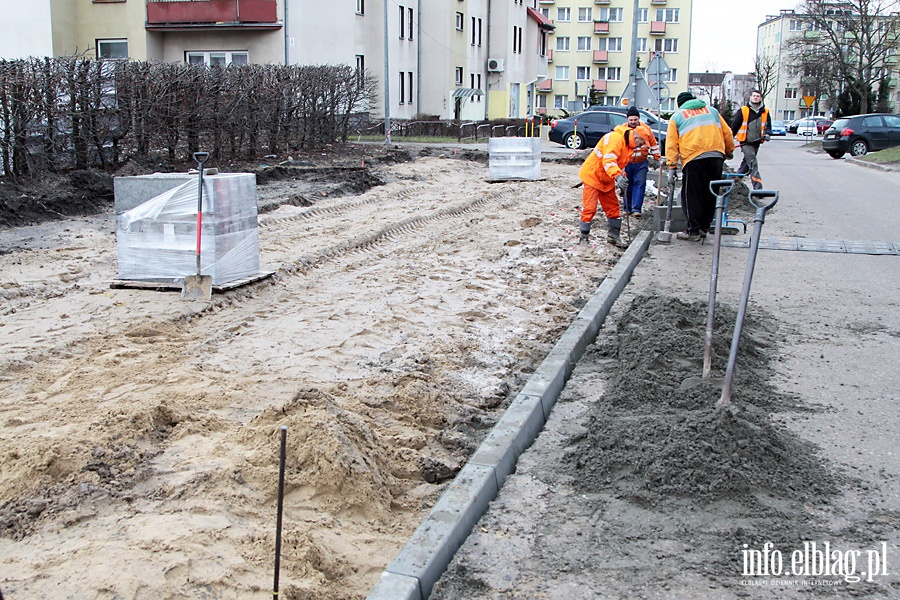 Parkingi ul.Karowa i Pk.Dbka, fot. 19