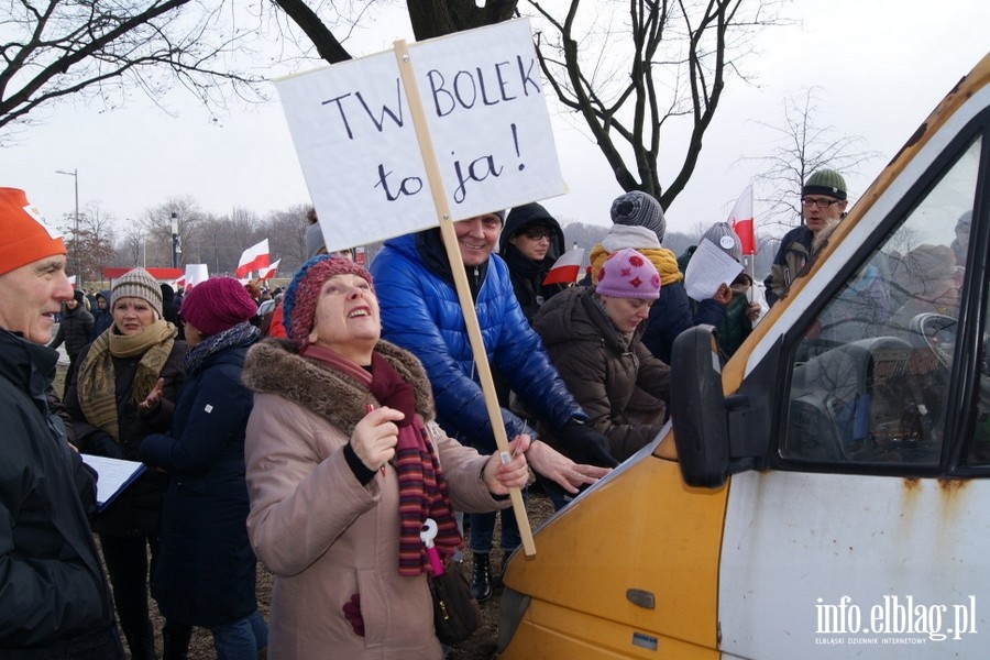 Elblążanie na stołecznym marszu Komitetu Obrony Demokracji - 27.02.2016, fot. 2