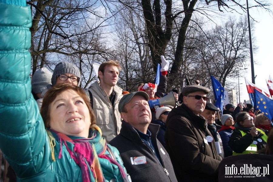 Elblążanie na stołecznym marszu Komitetu Obrony Demokracji - 27.02.2016, fot. 8