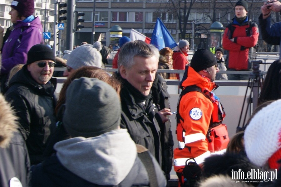 Elblążanie na stołecznym marszu Komitetu Obrony Demokracji - 27.02.2016, fot. 21