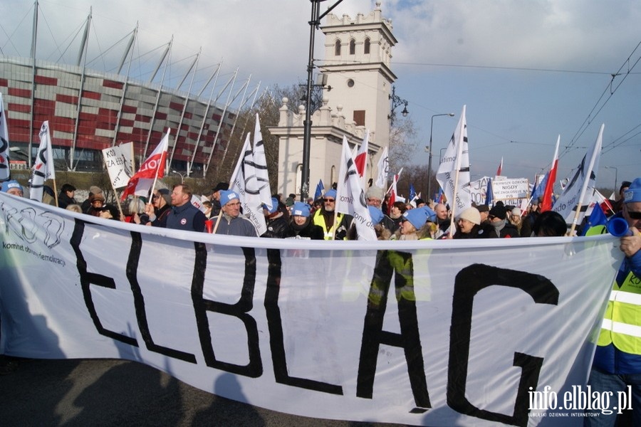 Elblanie na stoecznym marszu Komitetu Obrony Demokracji - 27.02.2016, fot. 46