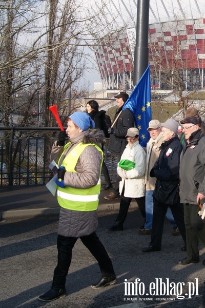 Elblążanie na stołecznym marszu Komitetu Obrony Demokracji - 27.02.2016, fot. 48