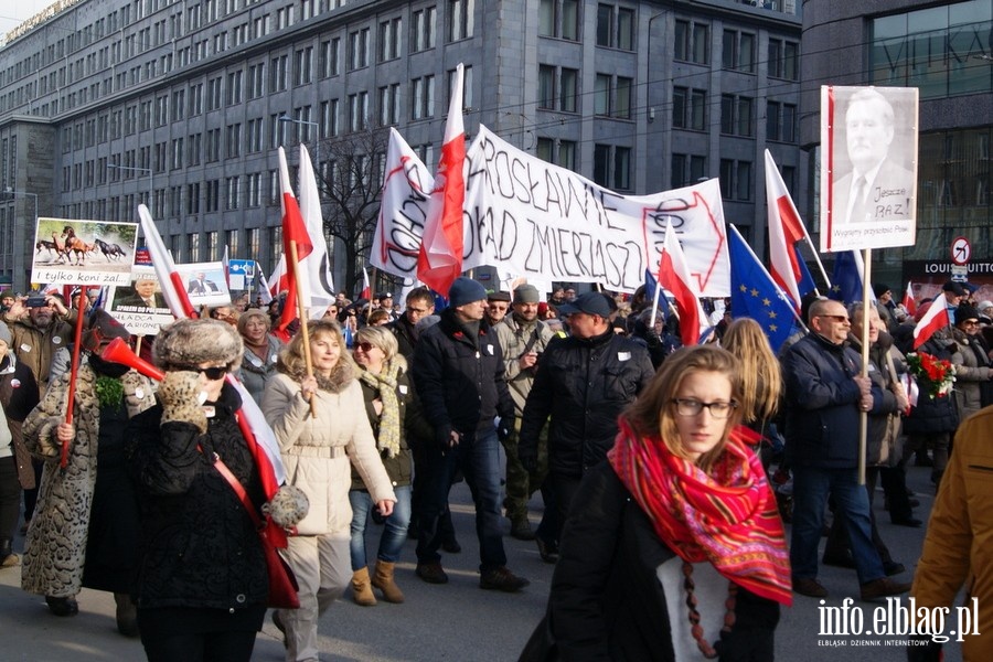 Elblążanie na stołecznym marszu Komitetu Obrony Demokracji - 27.02.2016, fot. 68