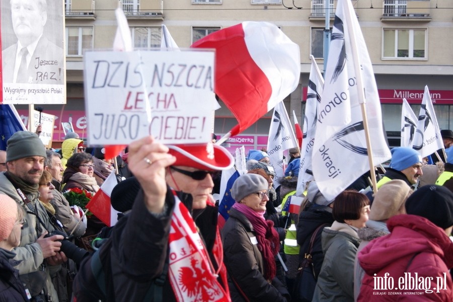 Elblążanie na stołecznym marszu Komitetu Obrony Demokracji - 27.02.2016, fot. 72