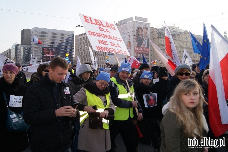 Elblążanie na stołecznym marszu Komitetu Obrony Demokracji - 27.02.2016, fot. 77