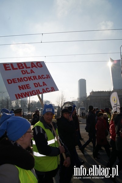 Elblążanie na stołecznym marszu Komitetu Obrony Demokracji - 27.02.2016, fot. 79