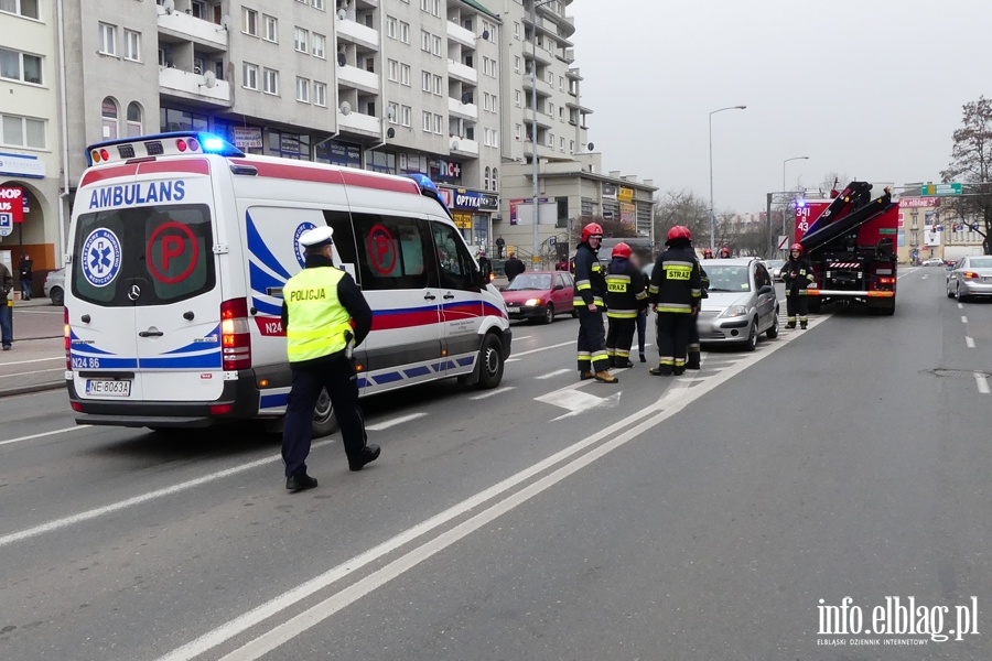 Potrcenie 13-latka na Hetmaskiej. Chopiec wbieg wprost pod samochd, fot. 7