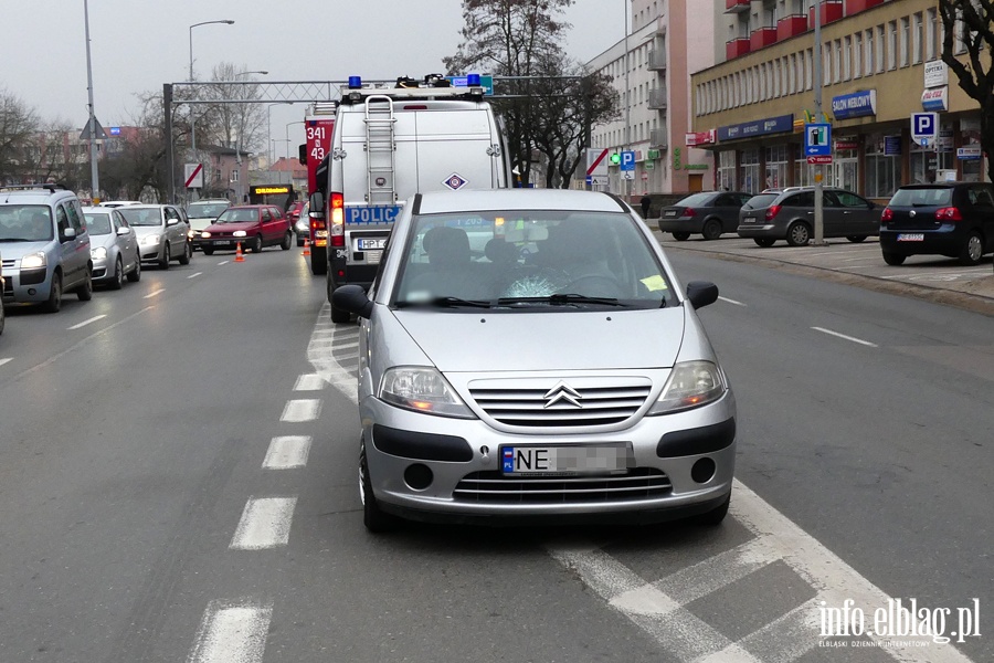 Potrcenie 13-latka na Hetmaskiej. Chopiec wbieg wprost pod samochd, fot. 12