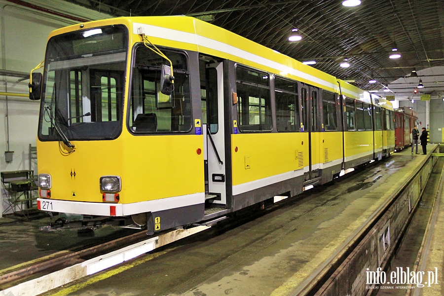 Pierwszy z trzech zakupionych wagonw tramwajowych, fot. 4