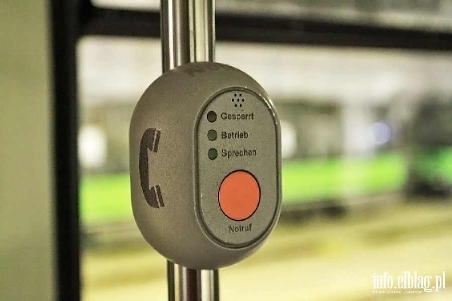 Pierwszy z trzech zakupionych wagonów tramwajowych, fot. 19