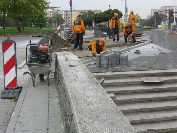 Remont nawierzchni chodnikw przy Grobli w. Jerzego i , fot. 13