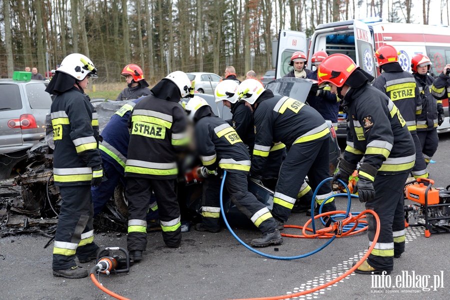 Tragiczny wypadek na S22. Trzy osoby nie yj, dwie s ranne, fot. 9