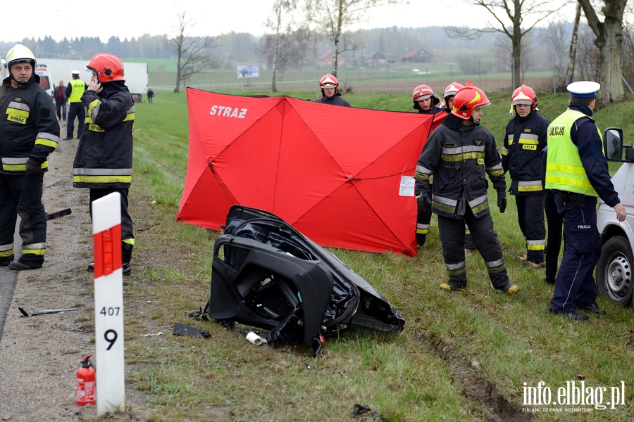 Tragiczny wypadek na S22. Trzy osoby nie yj, dwie s ranne, fot. 18