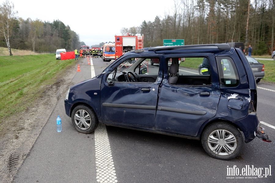 Tragiczny wypadek na S22. Trzy osoby nie żyją, dwie są ranne, fot. 22