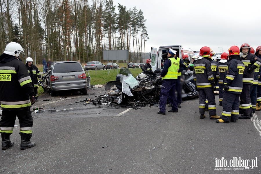 Tragiczny wypadek na S22. Trzy osoby nie yj, dwie s ranne, fot. 25