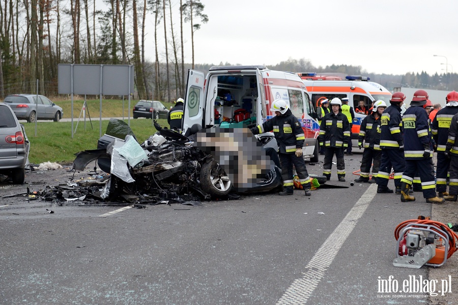 Tragiczny wypadek na S22. Trzy osoby nie yj, dwie s ranne, fot. 28