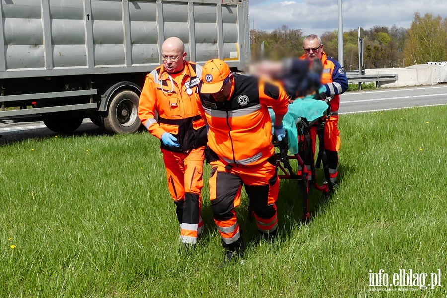 Wze Wschd: czoowe zderzenie dwch ciarwek. Jedna osoba ciko ranna, fot. 27