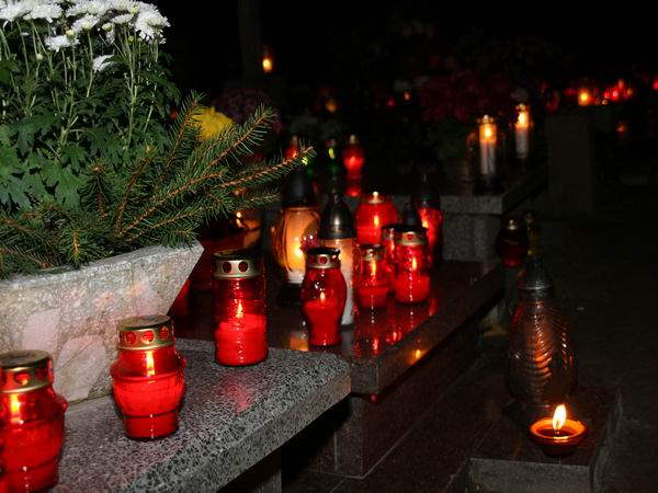 Cmentarz Komunalny Agrykola w dniu Wszystkich witych , fot. 3