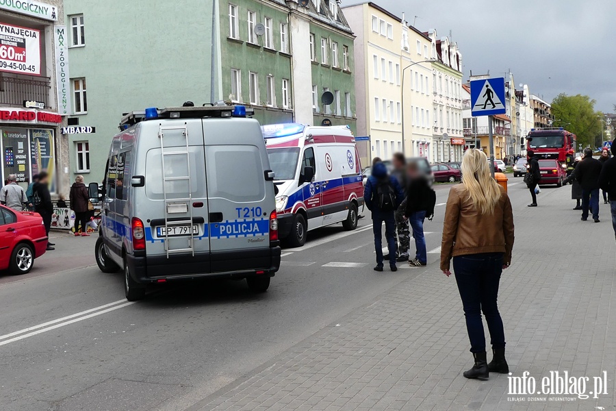 eromskiego: potrcenie na przejciu dla pieszych. Starszy mczyzna przewieziony do szpitala, fot. 9