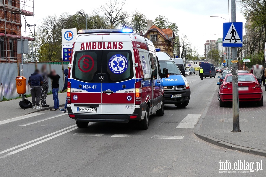 eromskiego: potrcenie na przejciu dla pieszych. Starszy mczyzna przewieziony do szpitala, fot. 12