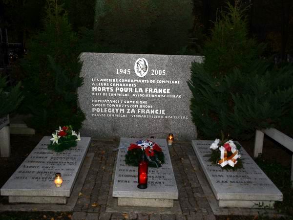 Cmentarz Komunalny Agrykola w dniu Wszystkich Świętych , fot. 15