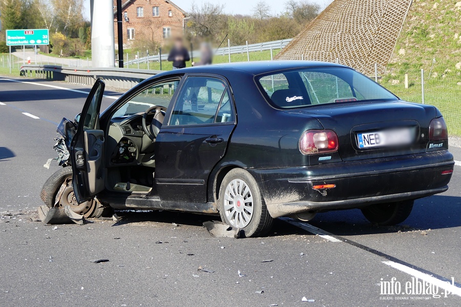 Wypadek na S22. Po zderzeniu dwch pojazdw ciarwka zablokowaa na kilka godzin "Berlink", fot. 7