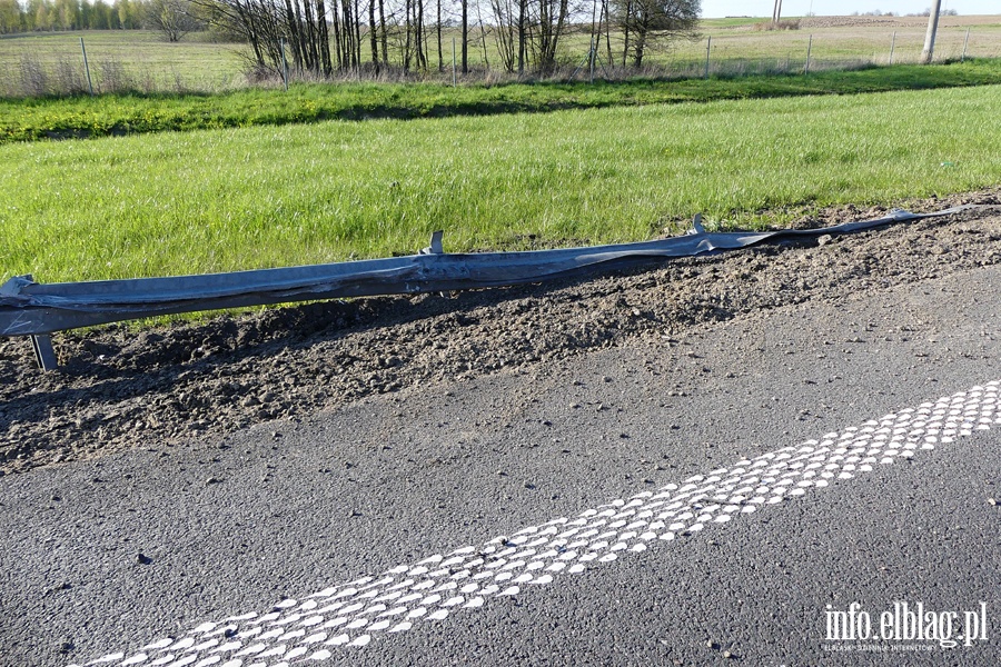 Wypadek na S22. Po zderzeniu dwch pojazdw ciarwka zablokowaa na kilka godzin "Berlink", fot. 13