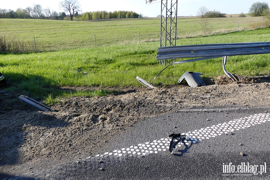 Wypadek na S22. Po zderzeniu dwch pojazdw ciarwka zablokowaa na kilka godzin "Berlink", fot. 23