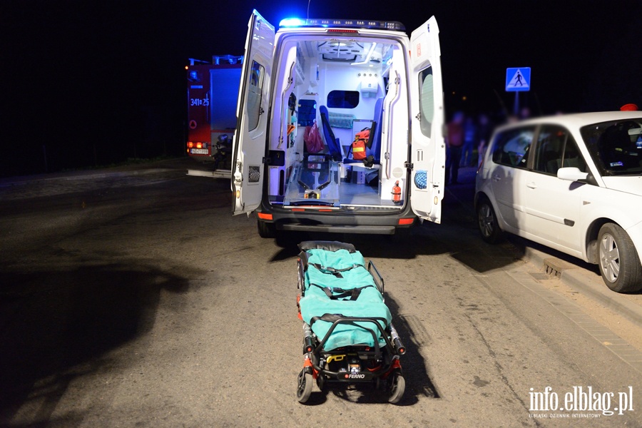Wypadek w Gronowie Górnym. Pięć osób rannych, kierowca prawdopodobnie pijany!, fot. 3