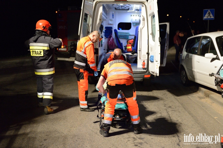 Wypadek w Gronowie Górnym. Pięć osób rannych, kierowca prawdopodobnie pijany!, fot. 12