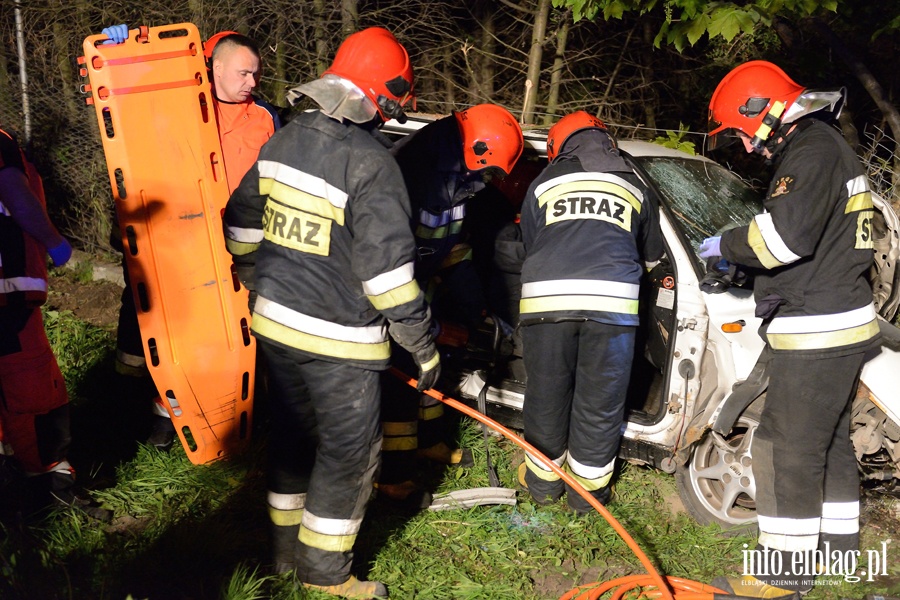 Wypadek w Gronowie Górnym. Pięć osób rannych, kierowca prawdopodobnie pijany!, fot. 13