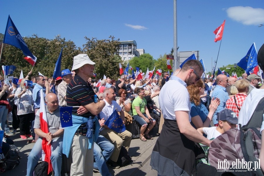 Elblążanie podczas stołecznego przemarszu KOD "Jesteśmy i będziemy w Europie!", fot. 4