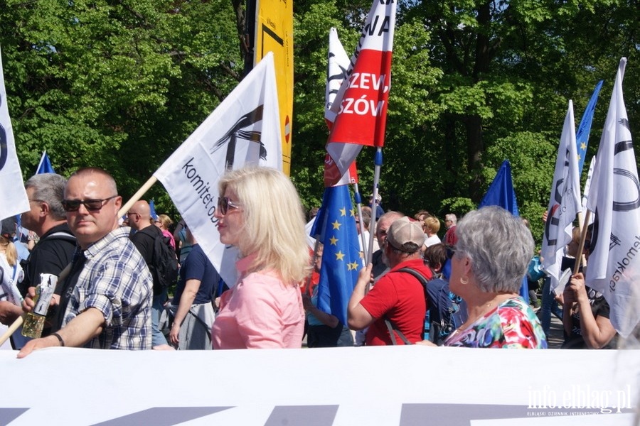 Elblanie podczas stoecznego przemarszu KOD "Jestemy i bdziemy w Europie!", fot. 29