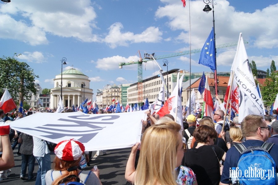 Elblanie podczas stoecznego przemarszu KOD "Jestemy i bdziemy w Europie!", fot. 36