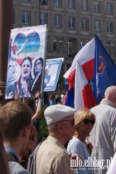 Elblanie podczas stoecznego przemarszu KOD "Jestemy i bdziemy w Europie!", fot. 37
