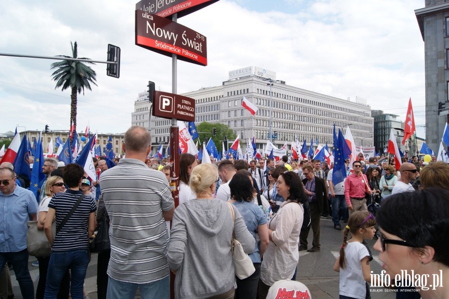 Elblążanie podczas stołecznego przemarszu KOD "Jesteśmy i będziemy w Europie!", fot. 53