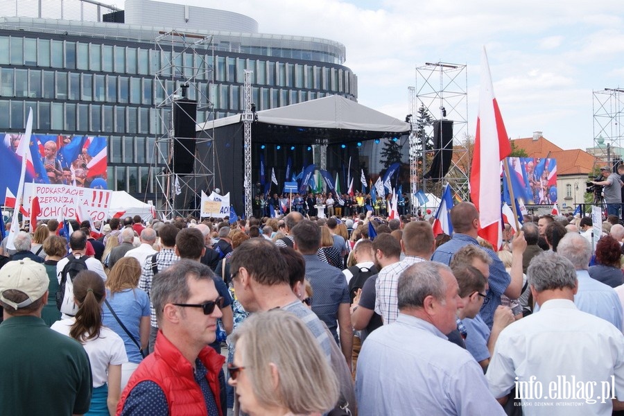 Elblanie podczas stoecznego przemarszu KOD "Jestemy i bdziemy w Europie!", fot. 58